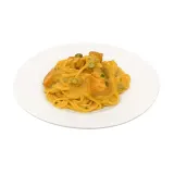 Spaghetti con cubos de salmón